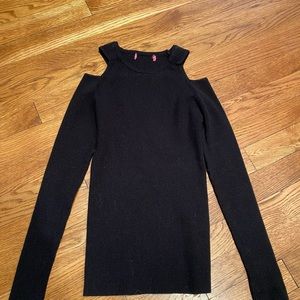 Cut out shoulder ribbed long sleeve